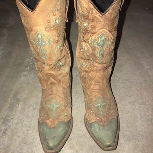 Laredo cowgirl boots